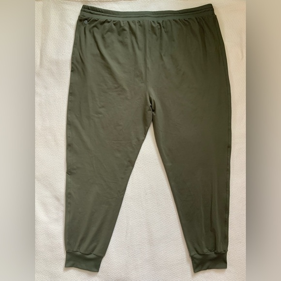 Zella Live In Pocket Joggers - Olive, Size 2X - Never Worn, Excellent Condition! - Picture 3 of 4